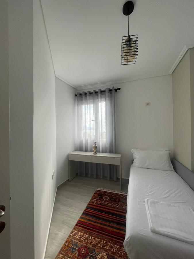 Kraal Apartments Влёра Экстерьер фото